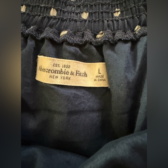 Preowned Abercrombie & Fitch Women’s Chiffon Navy Polka Dot Tiered Skirt Sz L - Picture 3 of 3